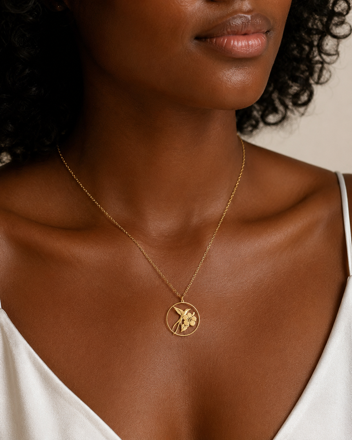 Collier paille en queue et hibiscus